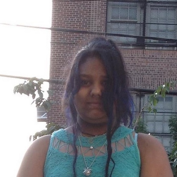 Meet your Posher, Elizabeth - Picture 1 of 1